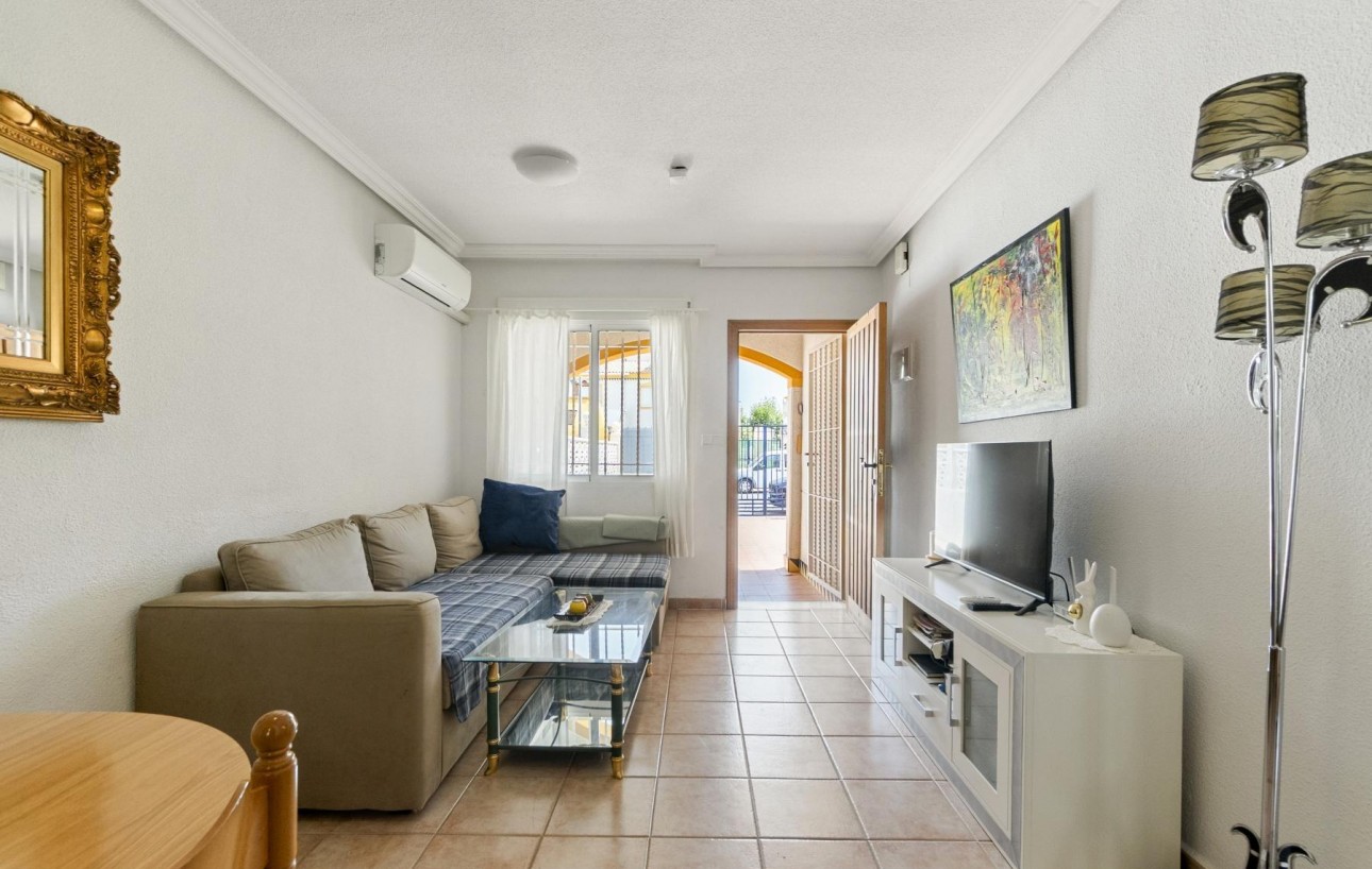 Sale - Planta baja - Torrevieja - El molino