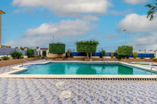 Sale - Planta baja - Torrevieja - El molino