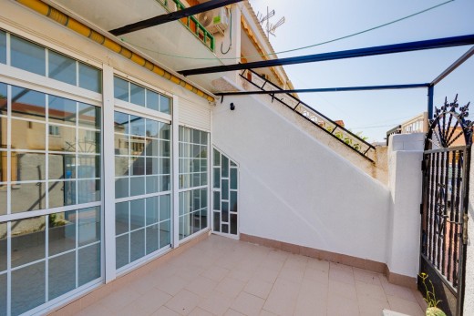 Resale - Bungalow Planta Baja - Torrevieja - Playa de los Naufragos