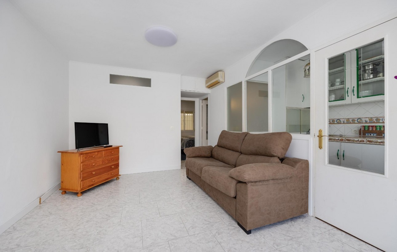 Resale - Bungalow Planta Baja - Torrevieja - Playa de los Naufragos