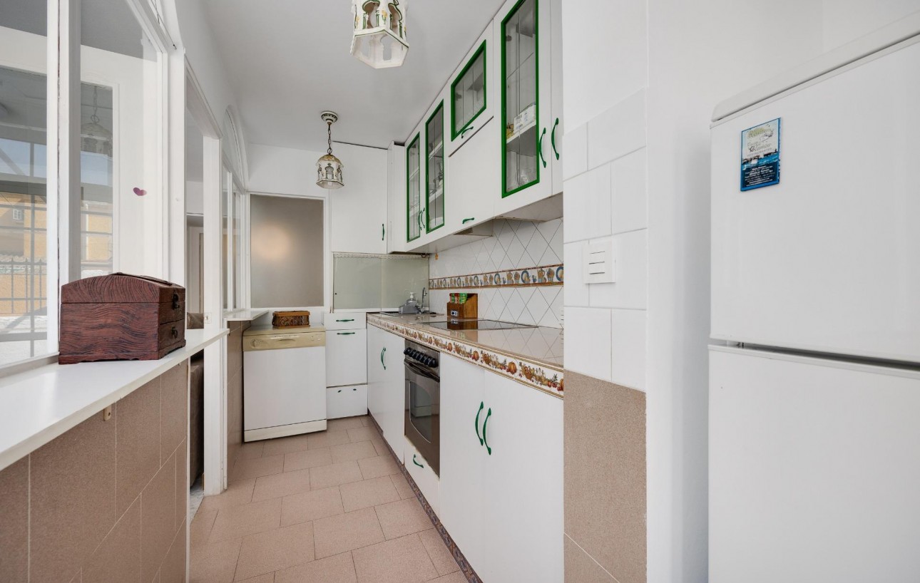 Resale - Bungalow Planta Baja - Torrevieja - Playa de los Naufragos