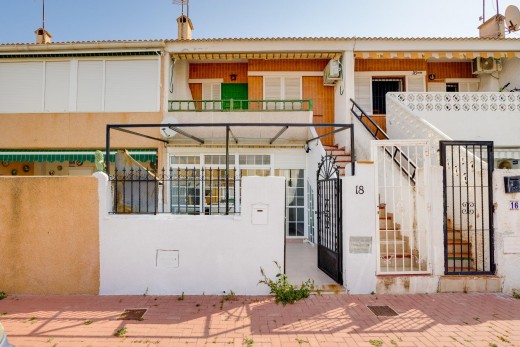 Resale - Bungalow Planta Baja - Torrevieja - Playa de los Naufragos