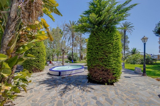 Resale - Bungalow Planta Baja - Torrevieja - Playa de los Naufragos