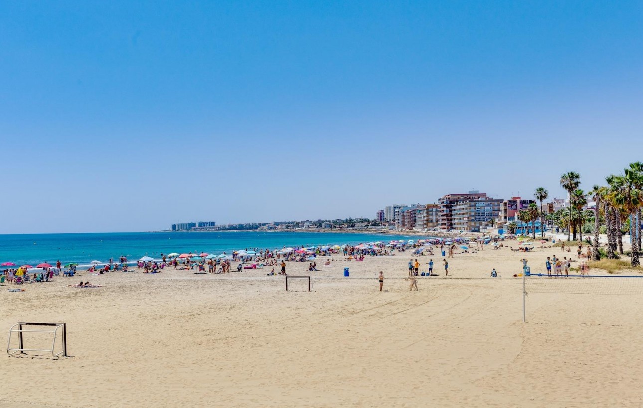 Resale - Bungalow Planta Baja - Torrevieja - Playa de los Naufragos