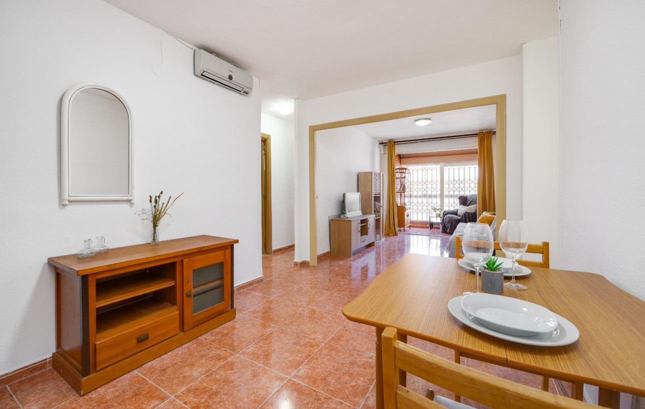 Venta - Apartamento - Torrevieja - Playa de los Naufragos