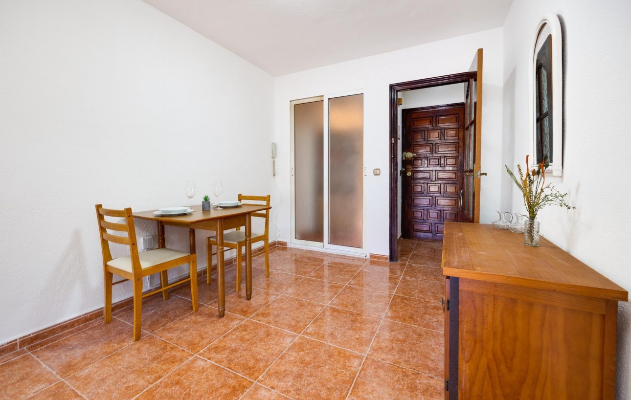 Venta - Apartamento - Torrevieja - Playa de los Naufragos