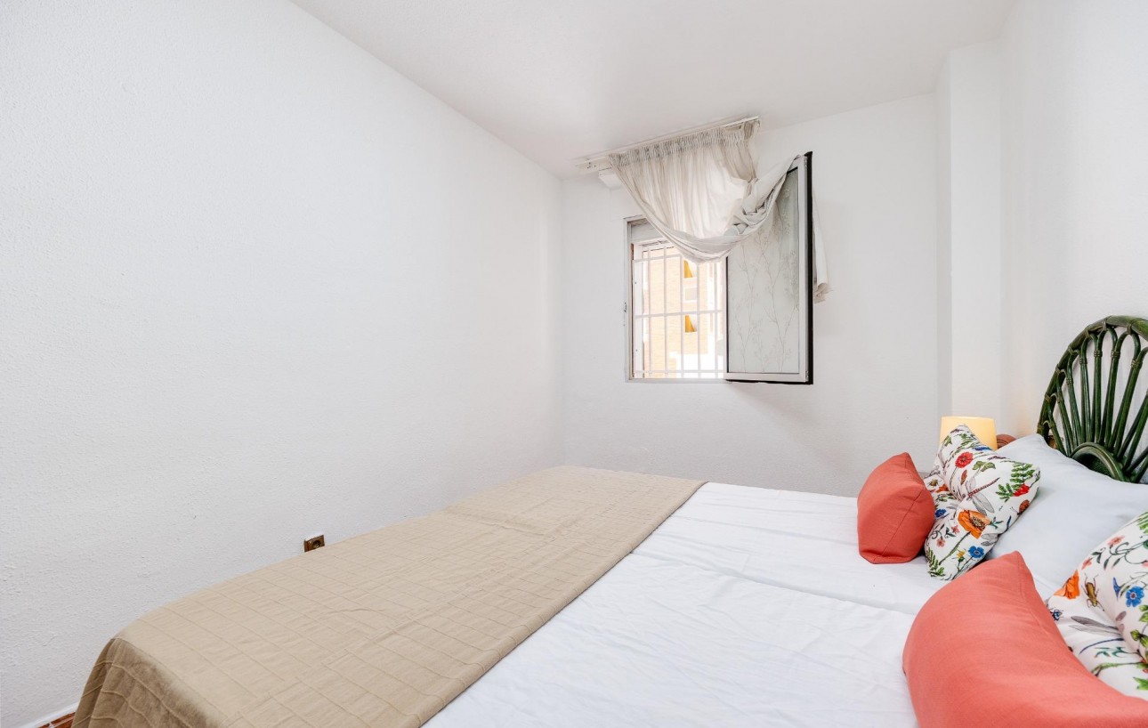 Venta - Apartamento - Torrevieja - Playa de los Naufragos