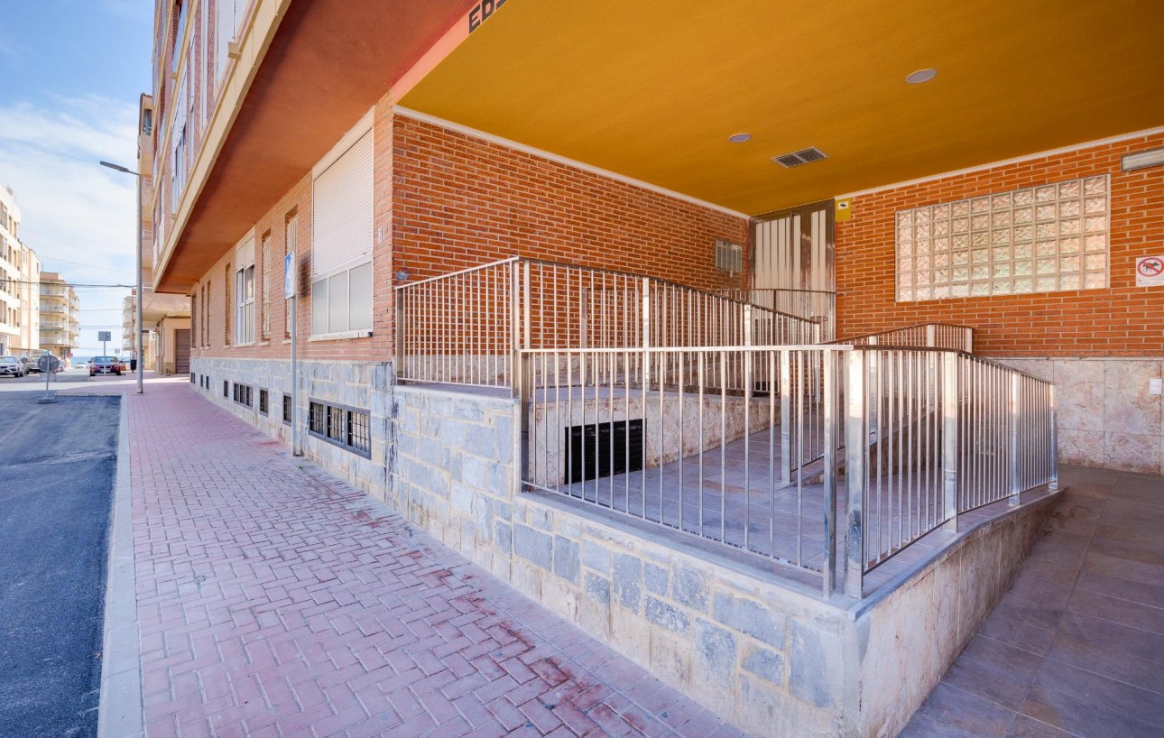Venta - Apartamento - Torrevieja - Playa de los Naufragos