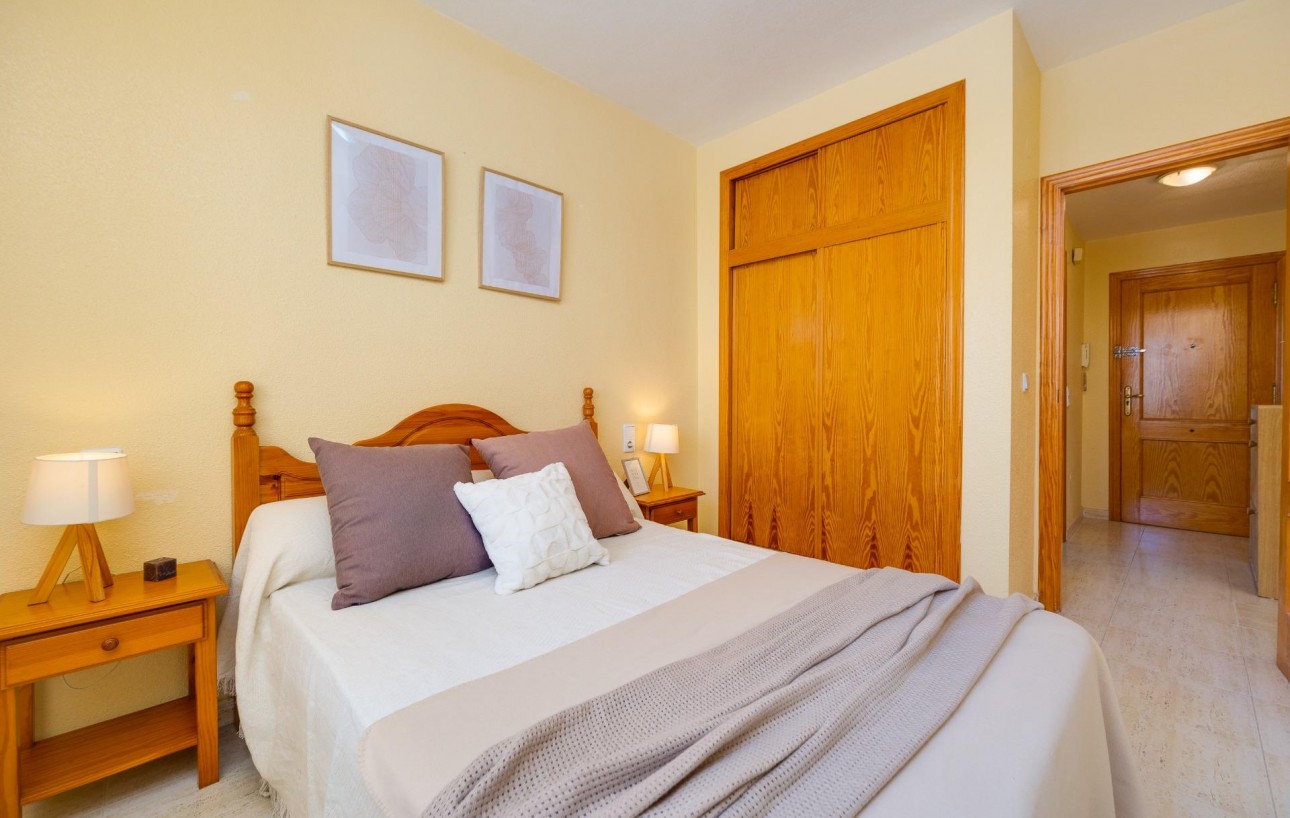 Resale - Wohnung - Torrevieja - Playa del cura