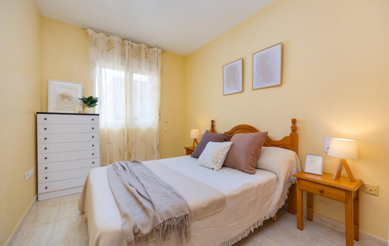 Resale - Wohnung - Torrevieja - Playa del cura