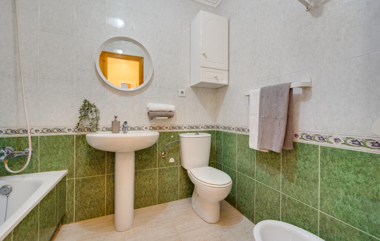 Resale - Wohnung - Torrevieja - Playa del cura