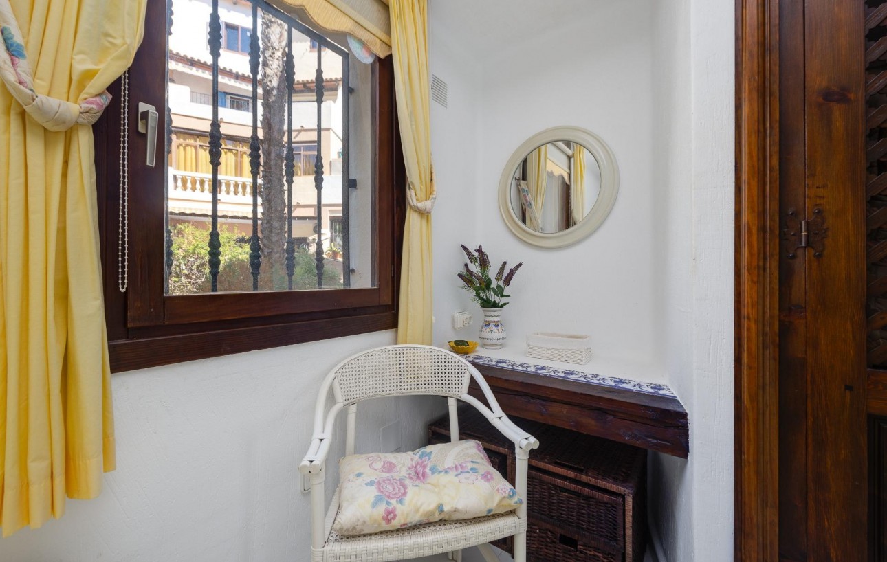 Resale - Wohnung - Torrevieja - Playa de los locos