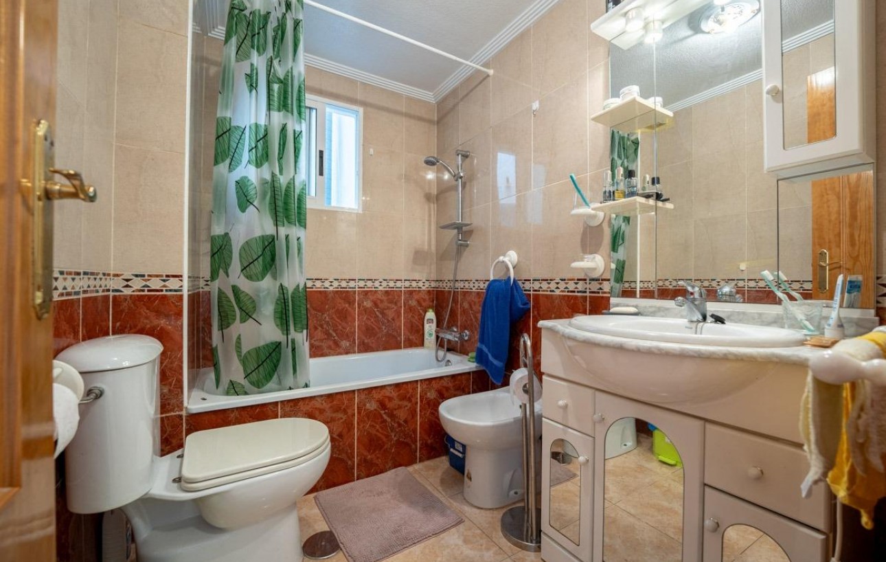 Resale - Piso - Torrevieja - Centro