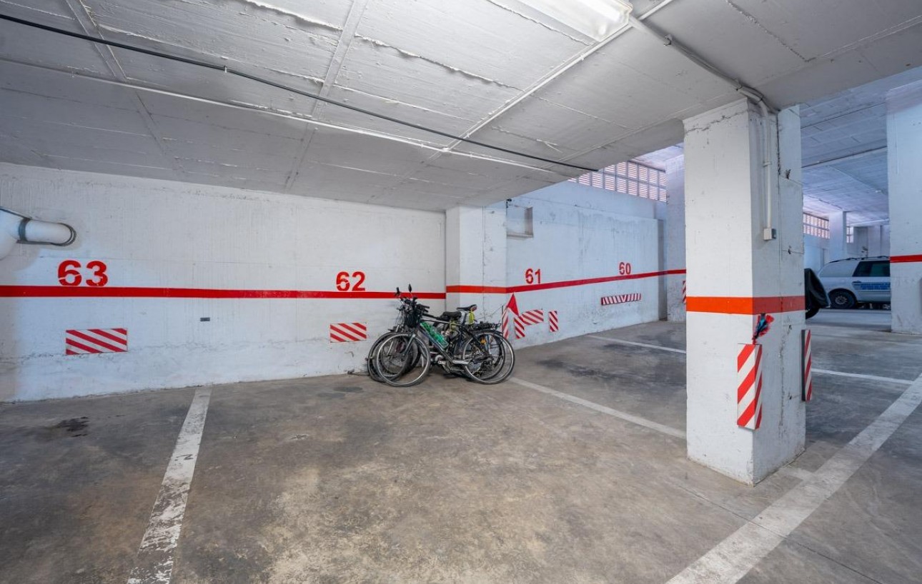 Resale - Piso - Torrevieja - Centro