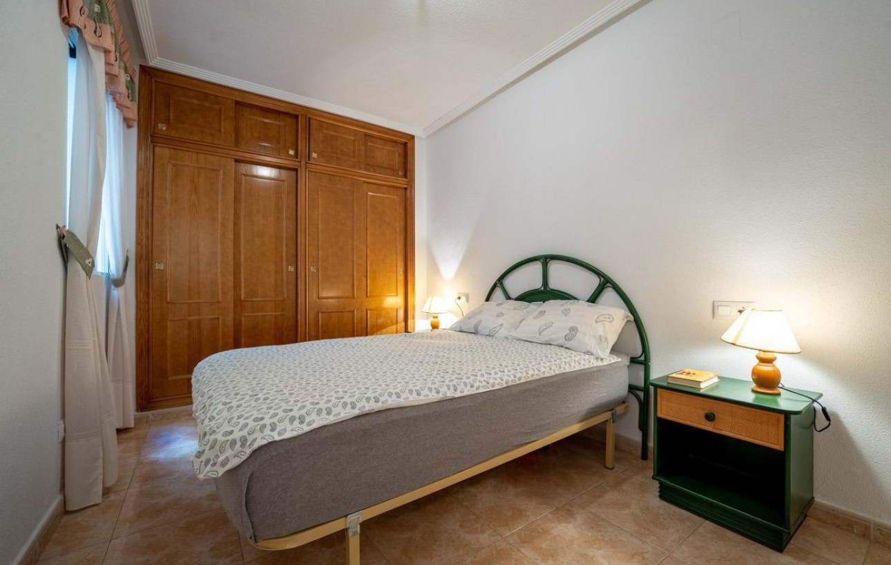 Resale - Piso - Torrevieja - Centro