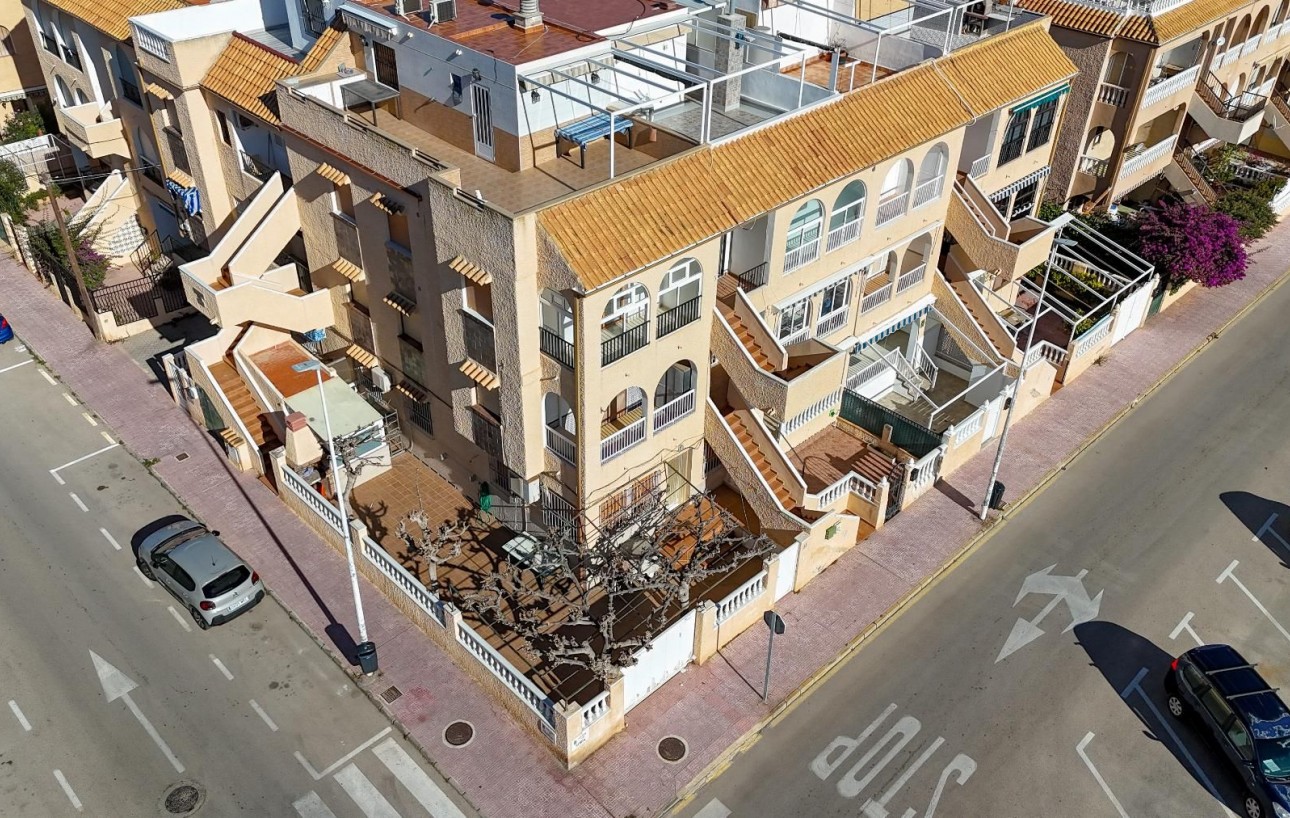 Venta - Bungalow - Torrevieja - Los Europeos