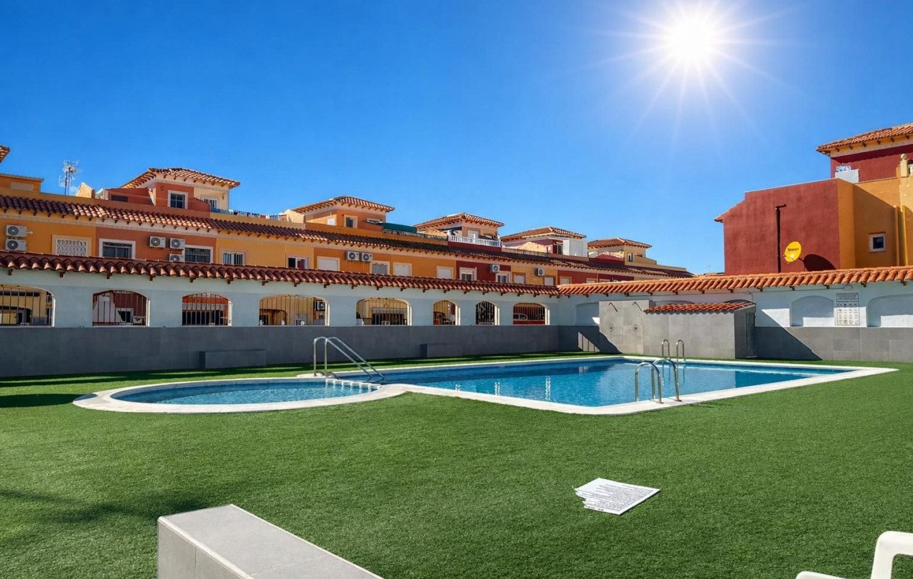 Venta - Bungalow - Torrevieja - Torretas