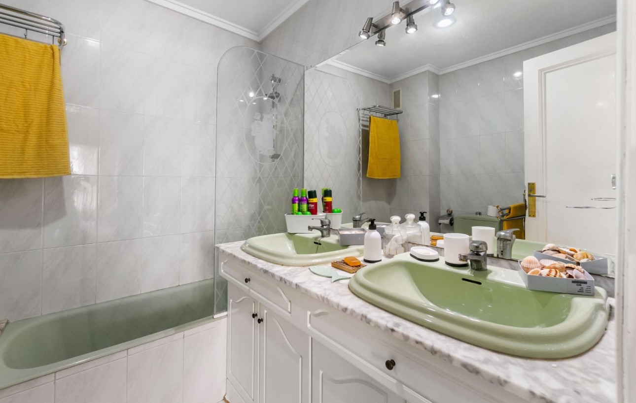 Resale - Lägenhet - Torrevieja - torrevieja