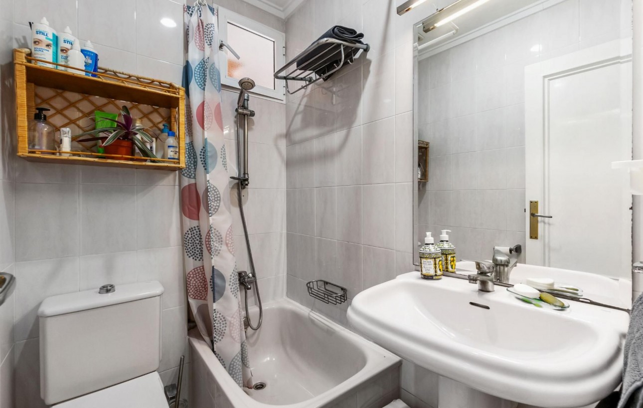 Resale - Lägenhet - Torrevieja - torrevieja