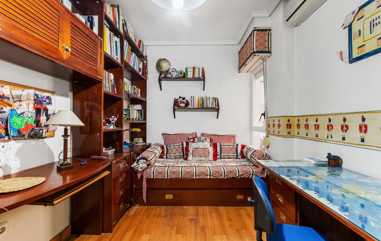 Resale - Lägenhet - Torrevieja - torrevieja