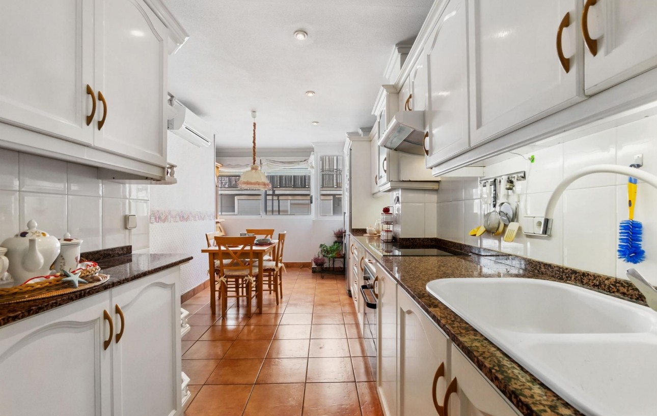 Resale - Lägenhet - Torrevieja - torrevieja