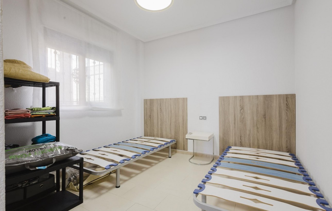 Venta - Chalet - Torrevieja - Aguas Nuevas