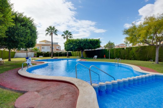 Venta - Chalet - Torrevieja - El limonar