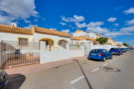 Venta - Chalet - Torrevieja - El limonar