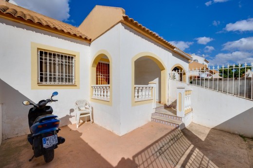 Venta - Chalet - Torrevieja - El limonar