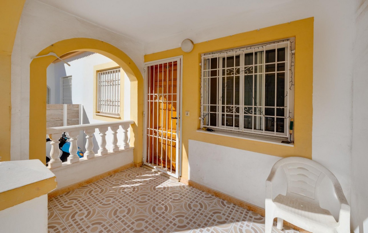 Venta - Chalet - Torrevieja - El limonar