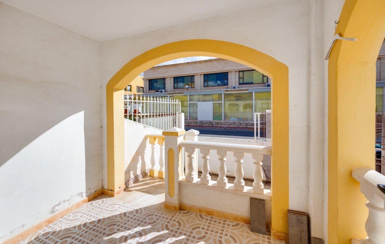 Venta - Chalet - Torrevieja - El limonar