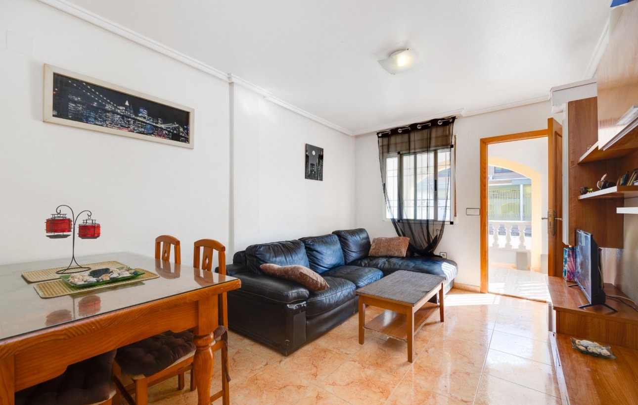 Venta - Chalet - Torrevieja - El limonar