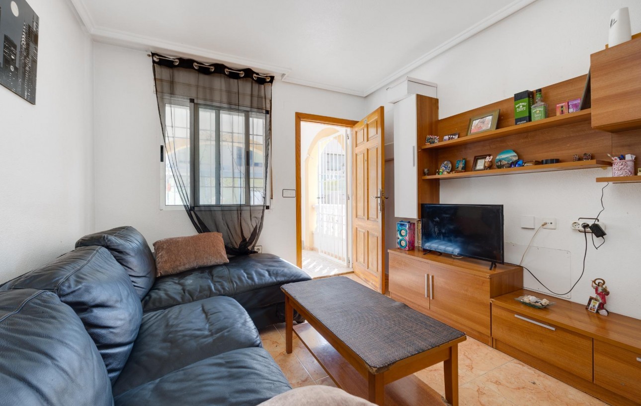Venta - Chalet - Torrevieja - El limonar