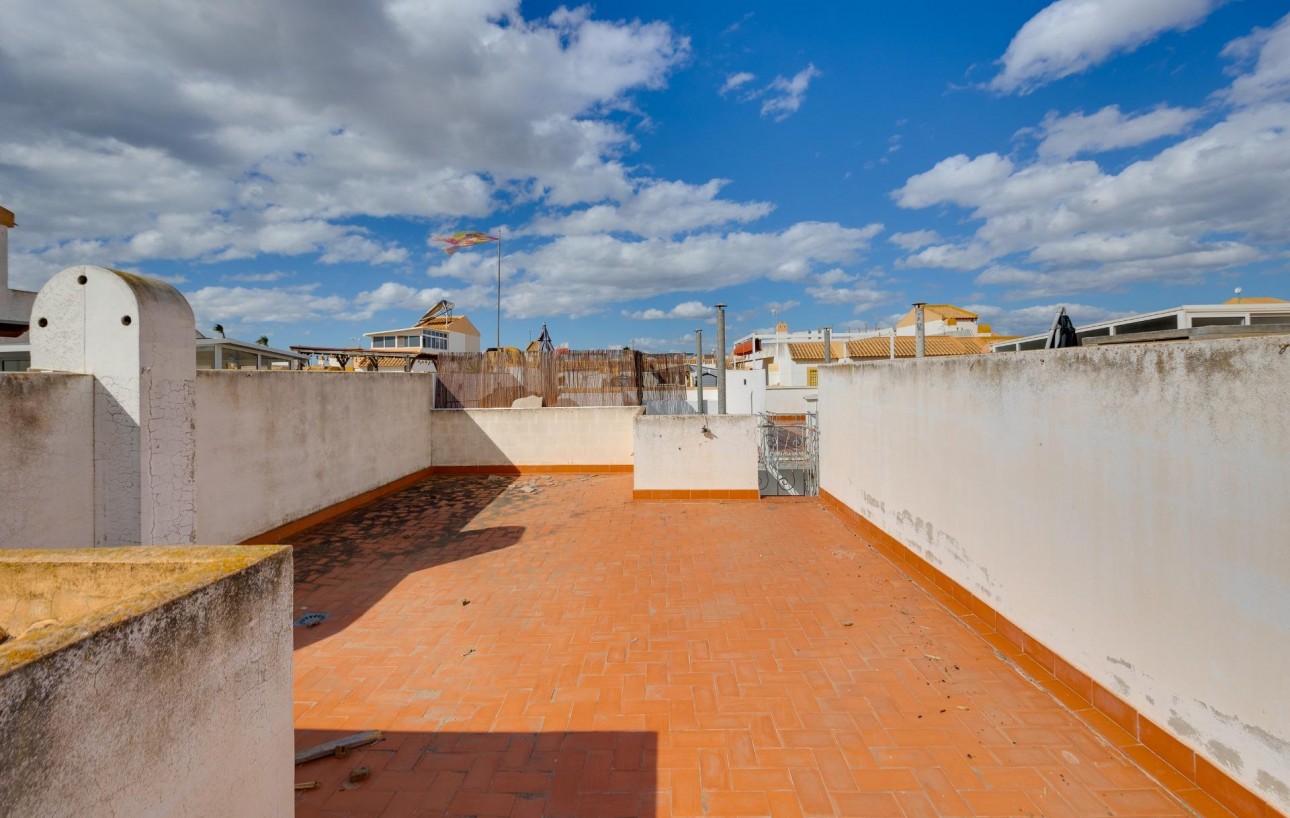 Venta - Chalet - Torrevieja - El limonar