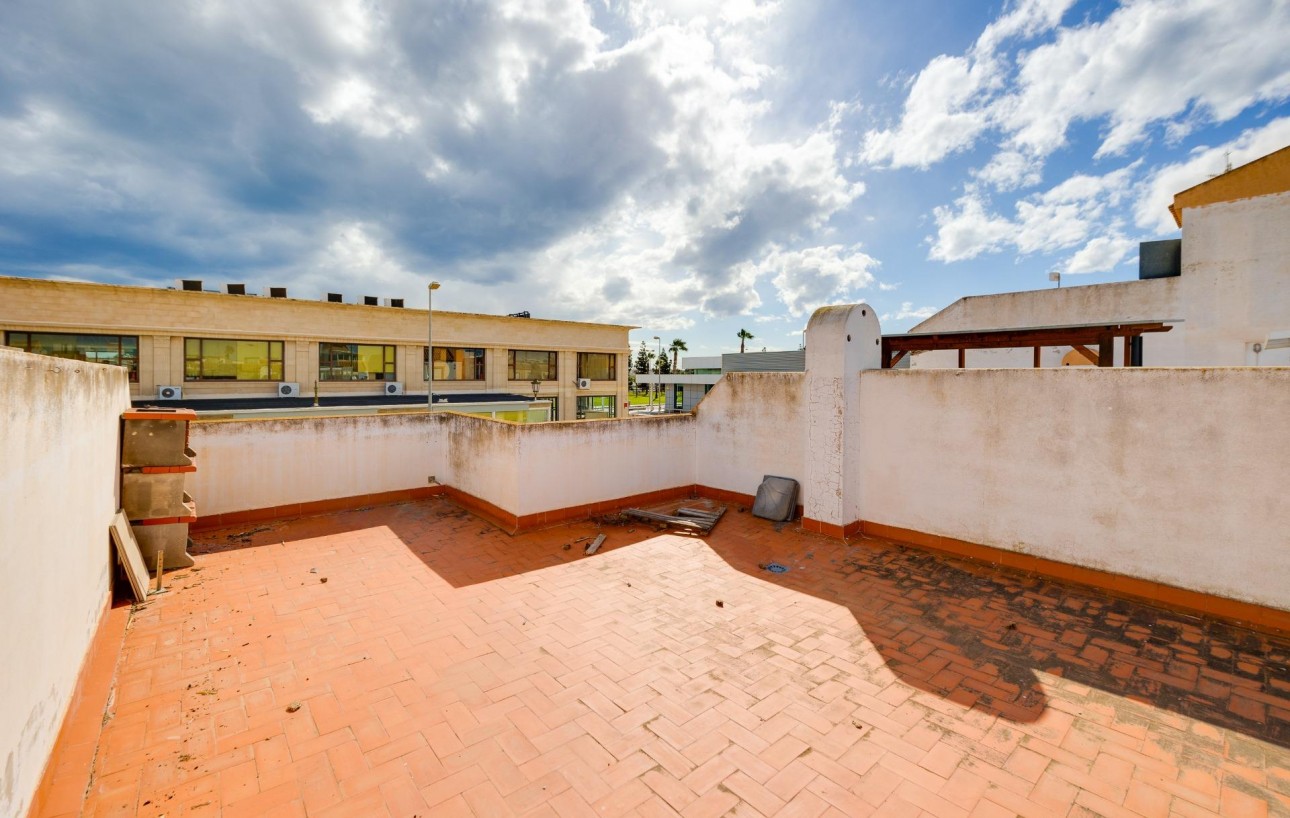 Venta - Chalet - Torrevieja - El limonar