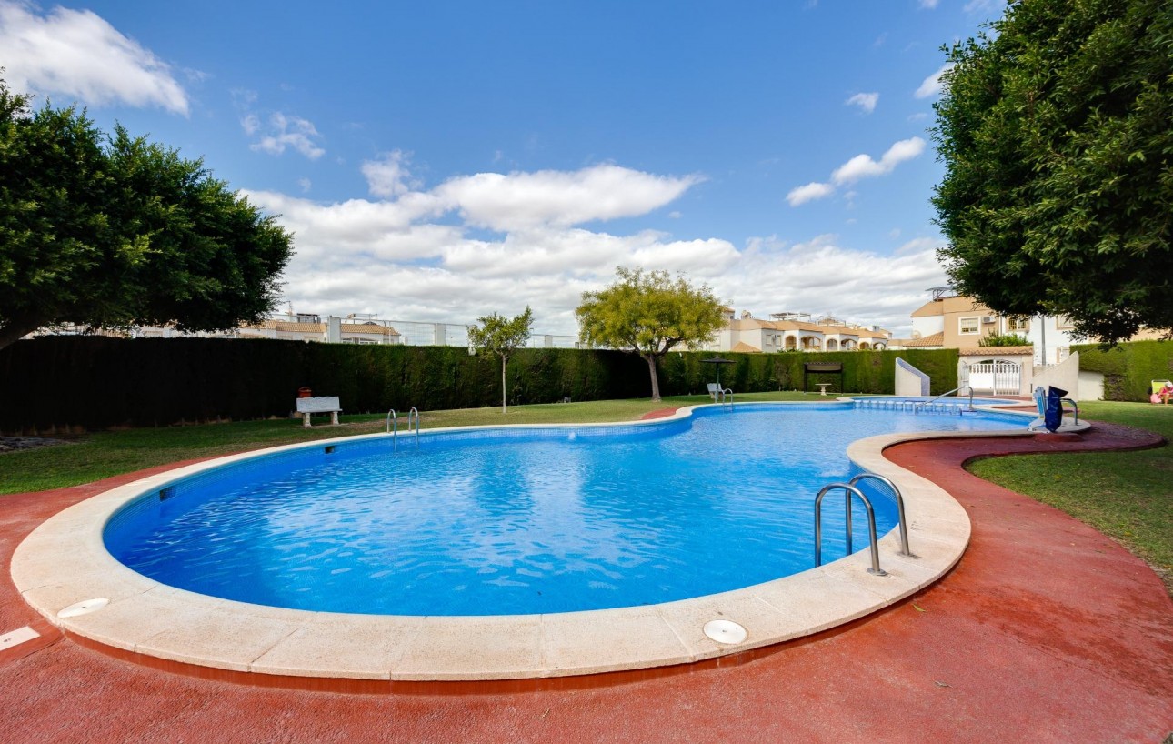 Venta - Chalet - Torrevieja - El limonar