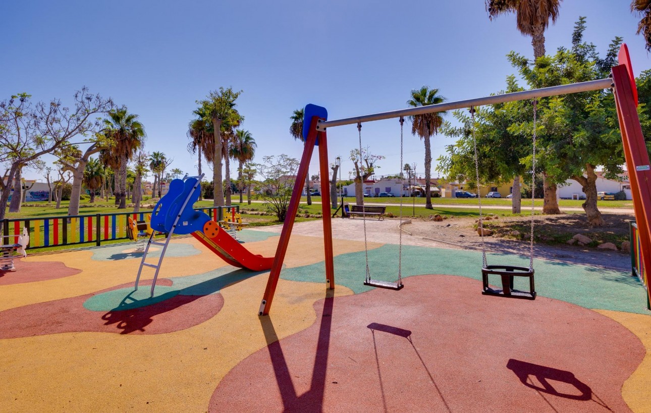 Venta - Chalet - Torrevieja - El limonar