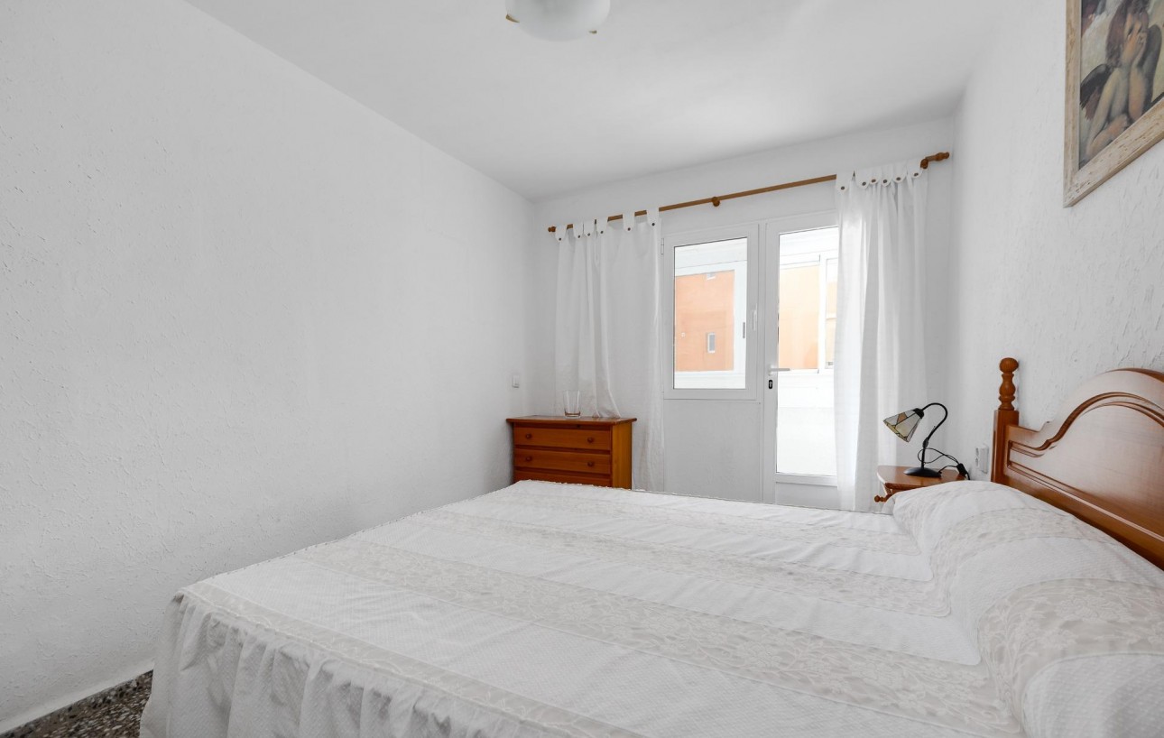 Sale - Apartment - Torrevieja - La Mata