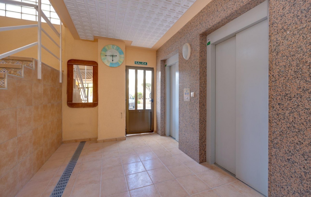 Sale - Apartment - Torrevieja - La Mata