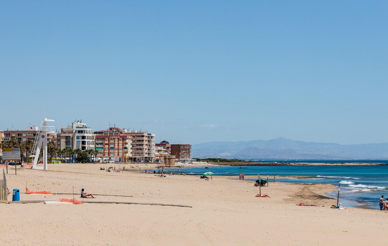 Sale - Apartment - Torrevieja - La Mata