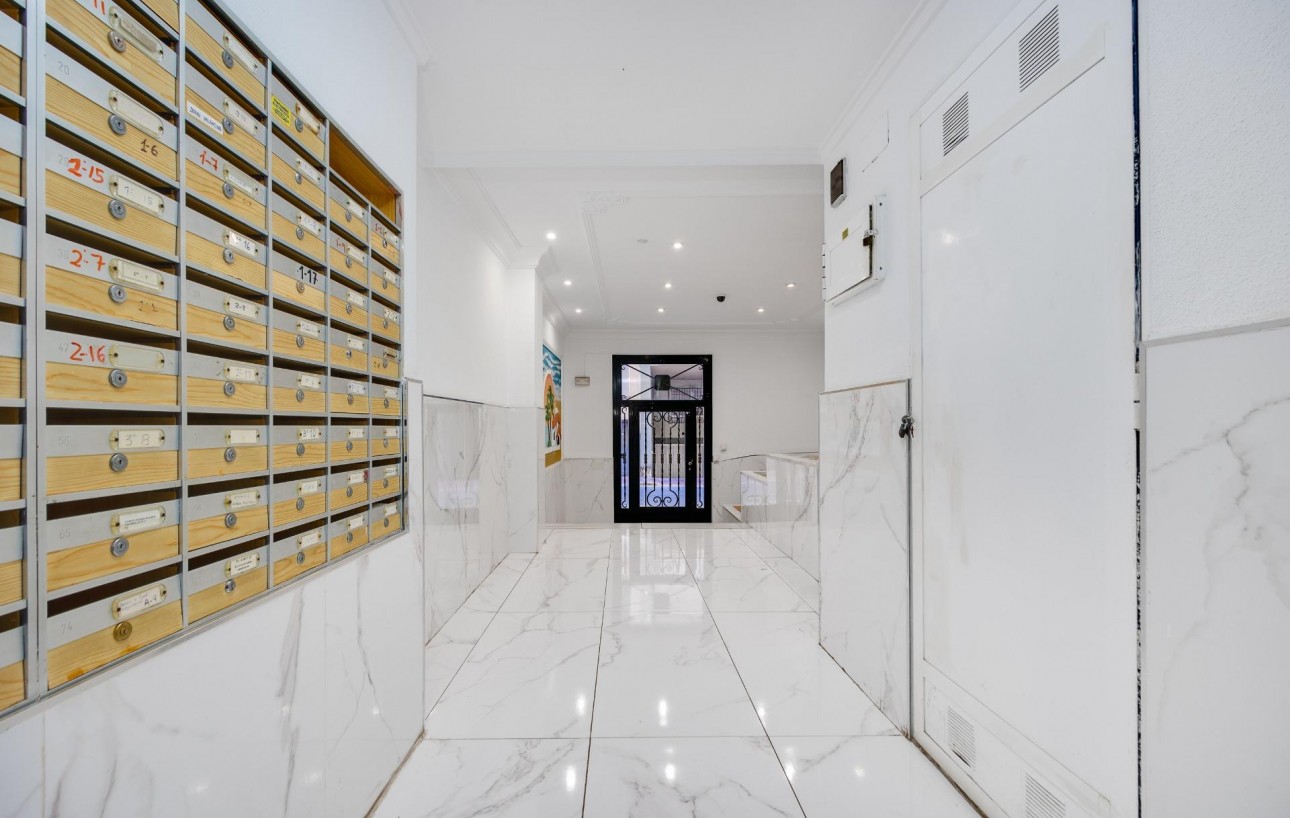 Sale - Penthouse - Torrevieja - Playa de los locos