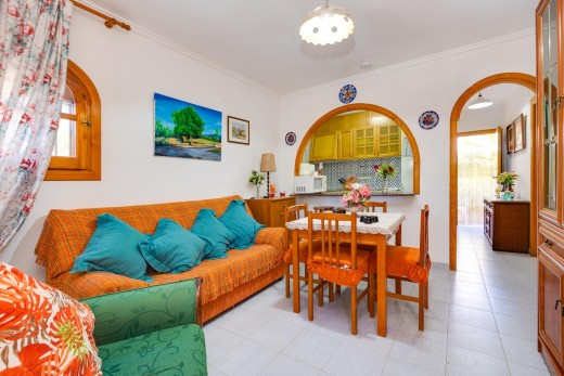 Sale - Chalet - Torrevieja - La Mata