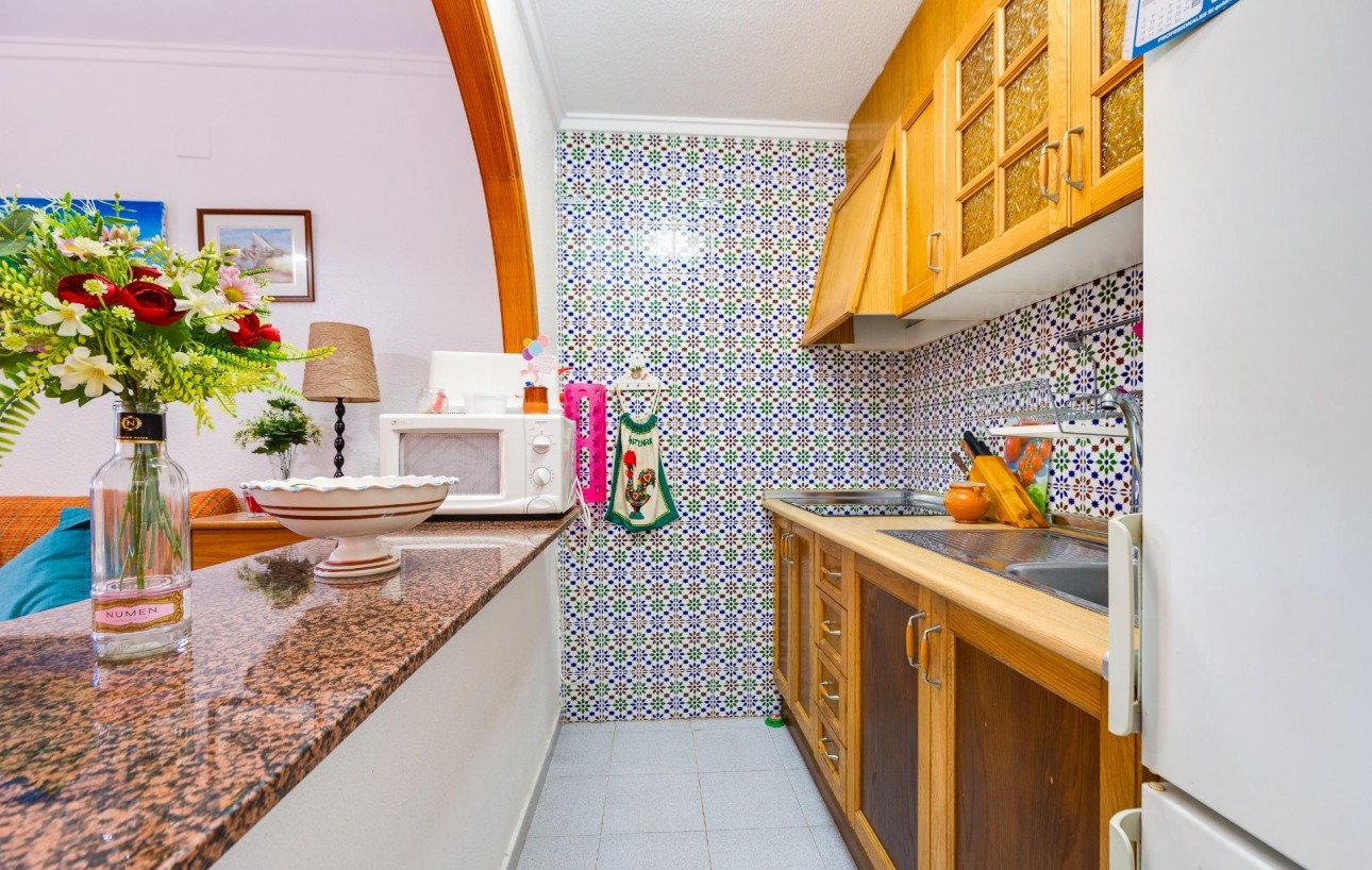 Sale - Chalet - Torrevieja - La Mata