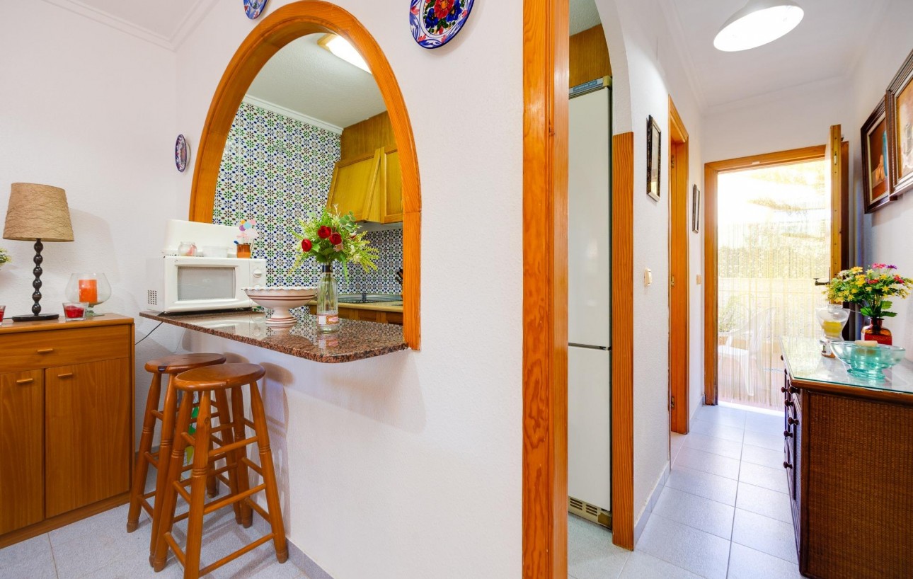 Sale - Chalet - Torrevieja - La Mata