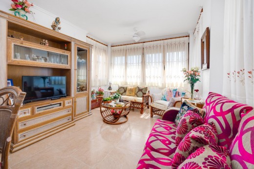 Sale - Chalet - Torrevieja - La Mata