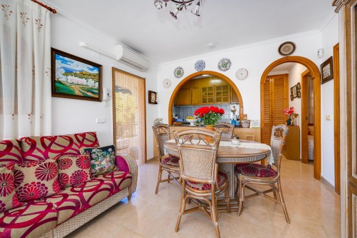 Sale - Chalet - Torrevieja - La Mata