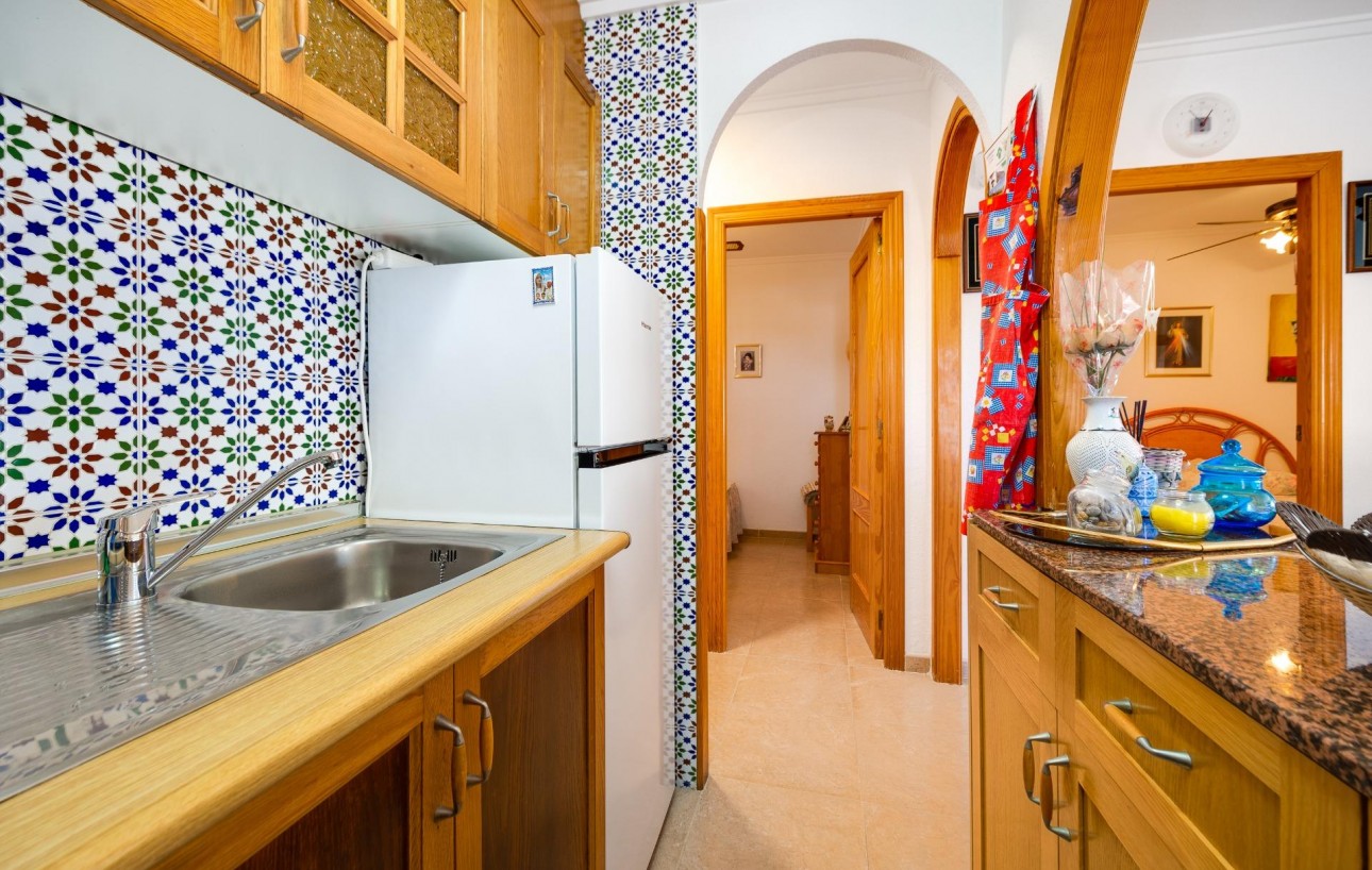 Sale - Chalet - Torrevieja - La Mata