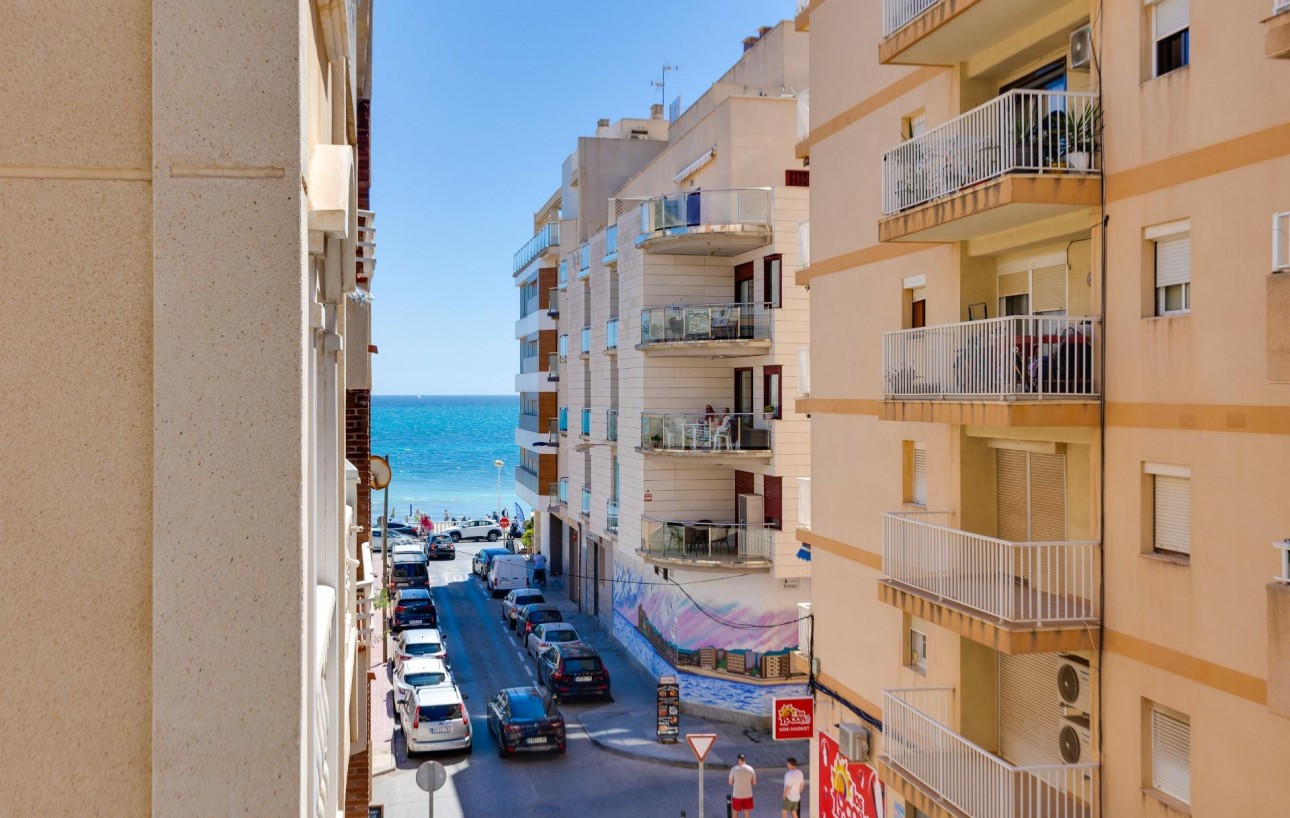 Sale - Apartment - Torrevieja - Playa de los locos