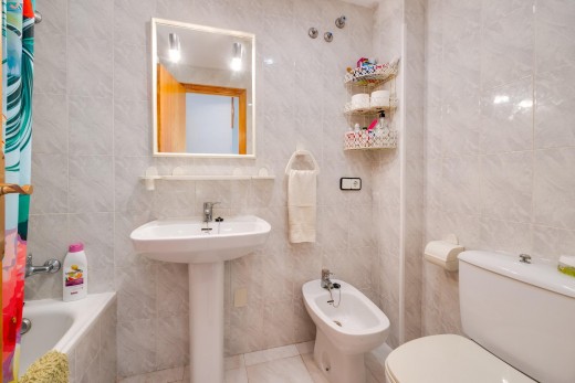 Sale - Apartment - Torrevieja - Playa de los locos