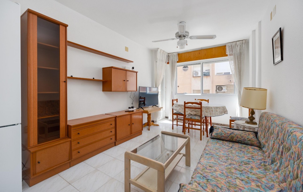 Sale - Apartment - Torrevieja - Playa de los locos